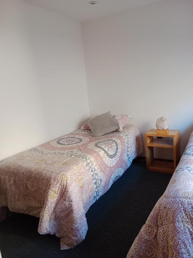 Almer Hostal Пунта-Аренас Экстерьер фото