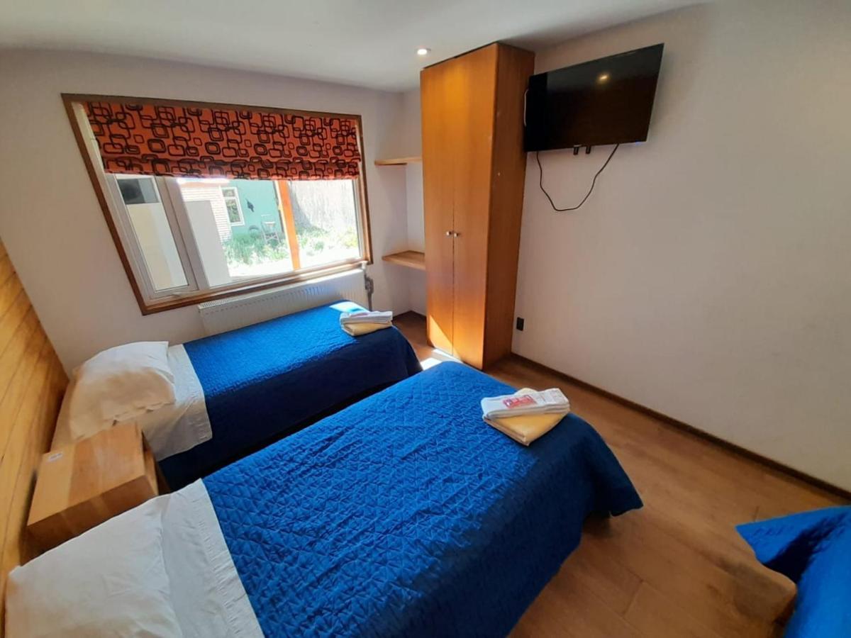 Almer Hostal Пунта-Аренас Экстерьер фото